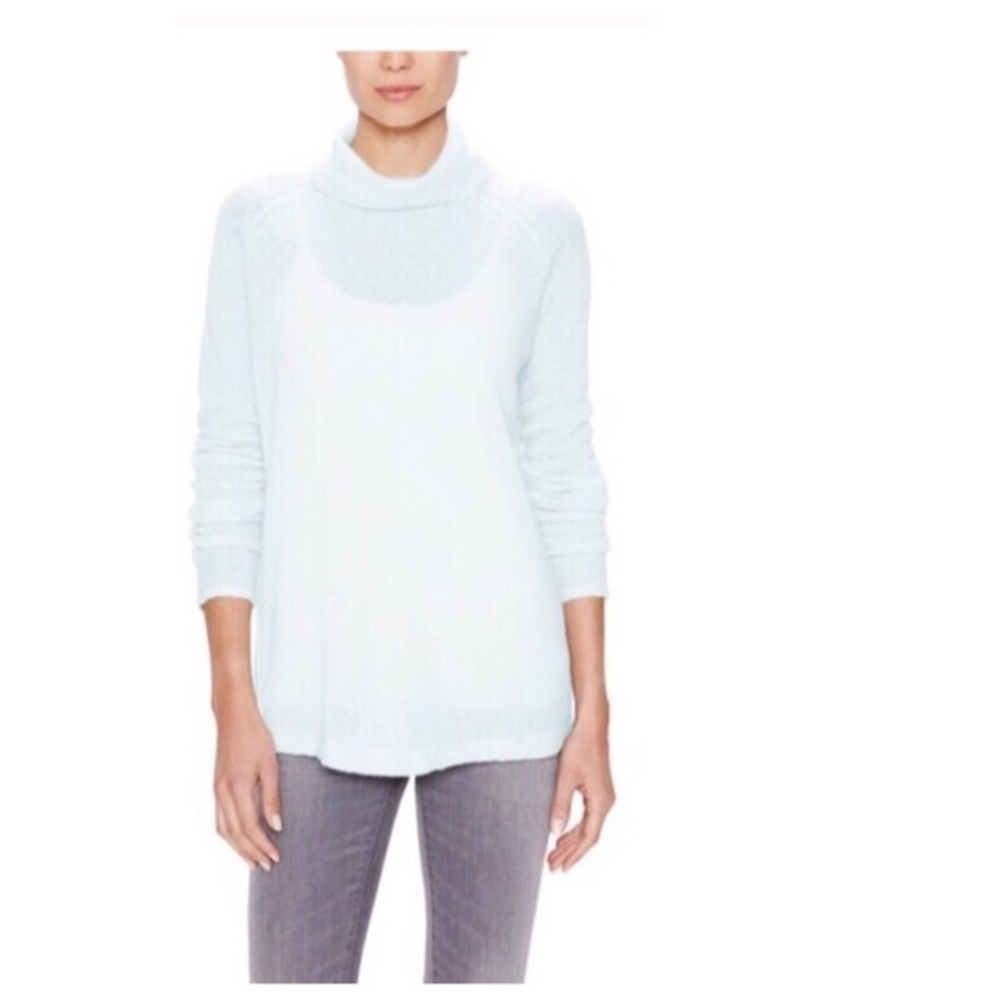 𝅺FIRTH Lightweight Silk Cashmere Turtleneck Sweater